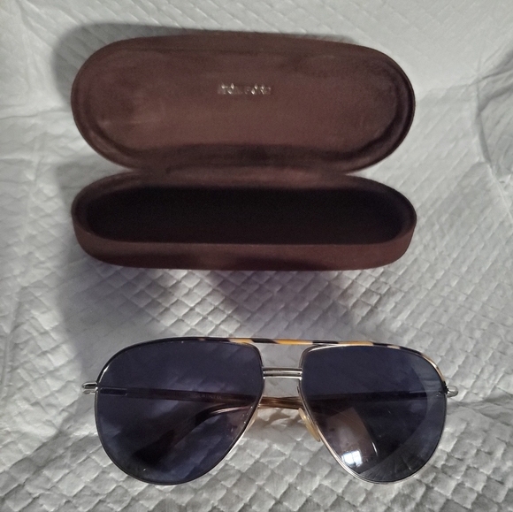 "TOM FORD","SUNGLASSES"..."Reasonable Offers Accepted"... - Picture 6 of 8